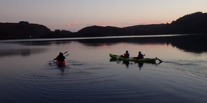 You can go moonlight kayaking in Cork and it looks so peaceful