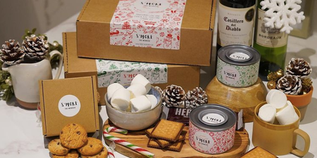 These Christmas s’more kits would be perfect for a cosy night in