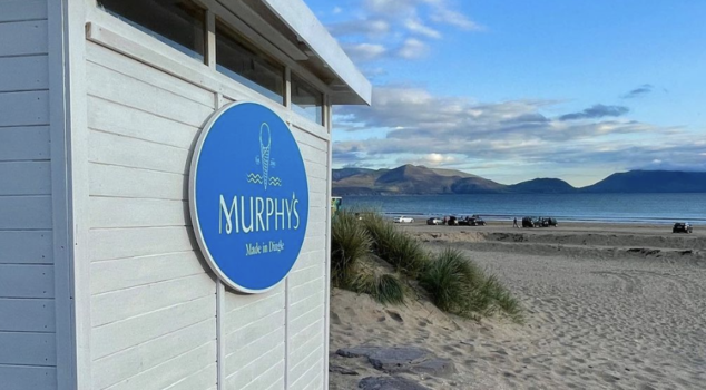 murphy's ice-cream inch beach