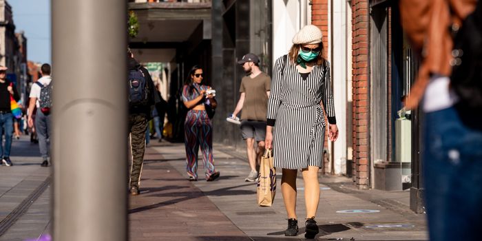 woman wearing a face mask in Dublin city