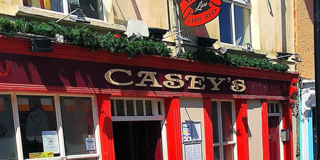 Cork bar to give away free Christmas dinners to those in need
